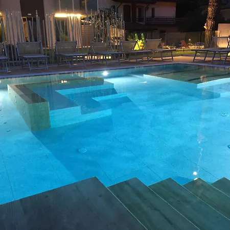 Hotell Park Morigi Garden & 3*