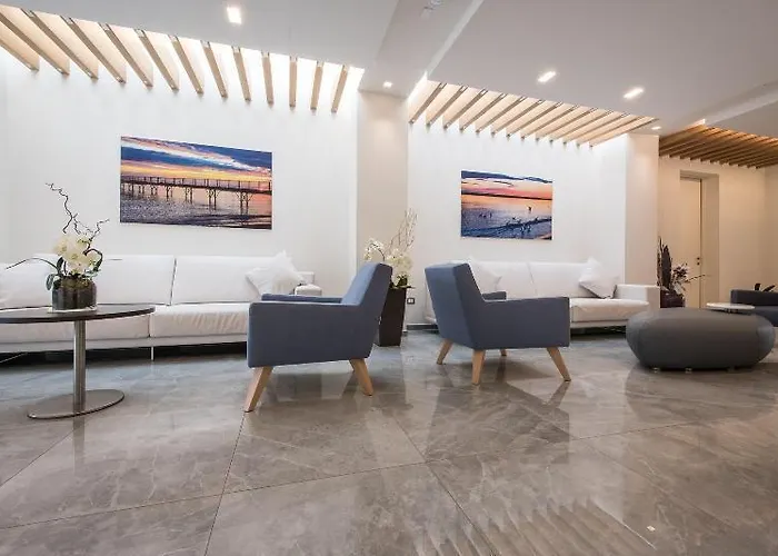 מלון Park Morigi Garden & 3*