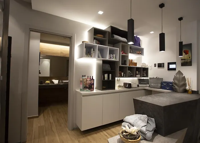 Park Morigi Garden & מלון